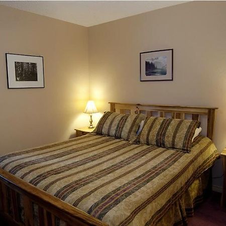 Innwest Kirkwood Inn Кимберли Номер фото
